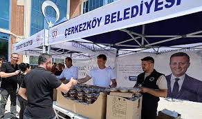 ÇERKEZKÖY BELEDİYESİ AŞURE İKRAM ETTİ
